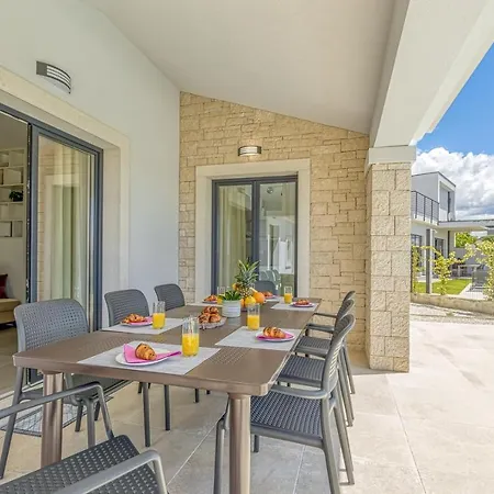 וילה Istria Vabriga