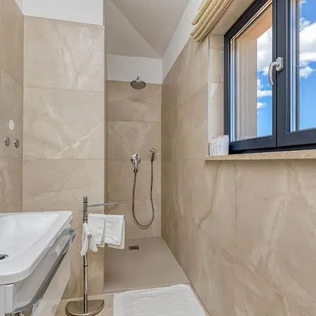 Istria Vabriga Villa *